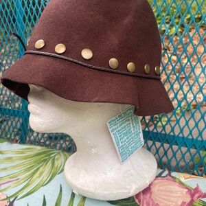 Urban Outfitters New NOS Brown Wool Bucket Hat with Gold Studs Grommets O/S